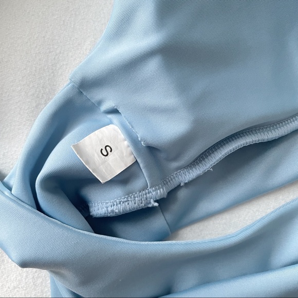 blue bikini top🐬 - Picture 3 of 4